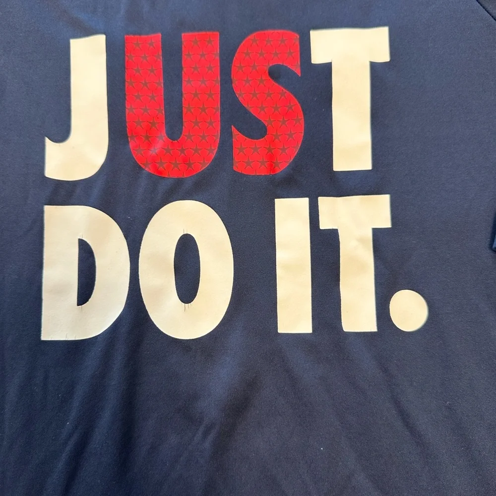 Nike Kids Navy Swim Shirt with Patriotic red white blue Logo size L